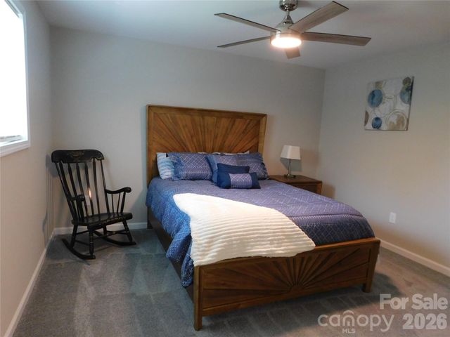 109 W Poplar Street W, Stanley, NC 28164