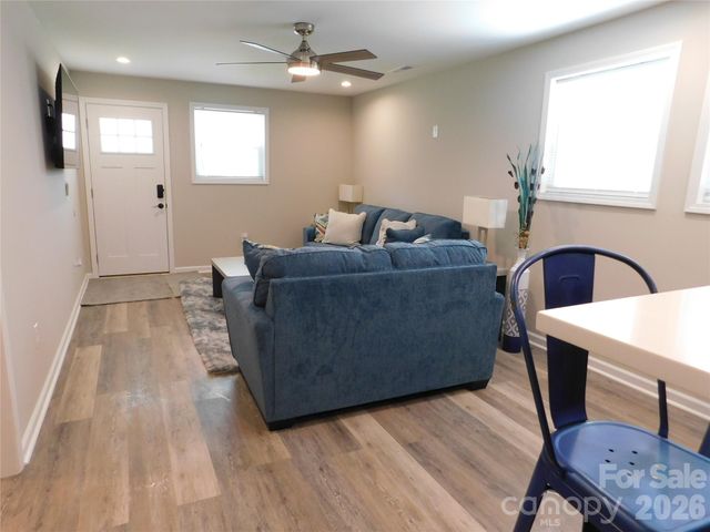 109 W Poplar Street W, Stanley, NC 28164
