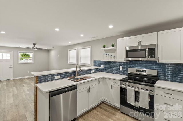 109 W Poplar Street W, Stanley, NC 28164