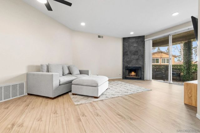 7358 Park View 145, Santee, CA 92071