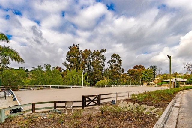 25111 Buckboard Lane, Laguna Hills, CA 92653