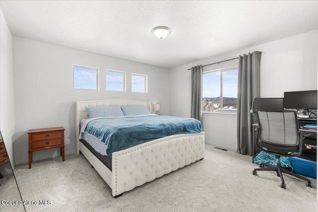 908 E Allenby CT, Post Falls, ID 83854