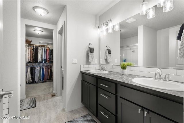 908 E Allenby CT, Post Falls, ID 83854