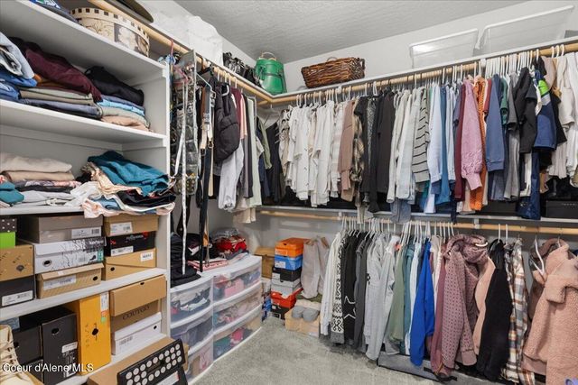 908 E Allenby CT, Post Falls, ID 83854