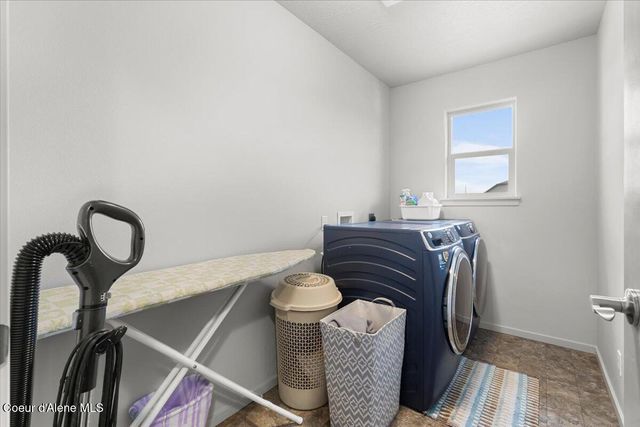 908 E Allenby CT, Post Falls, ID 83854