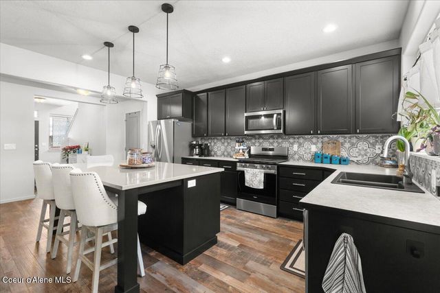 908 E Allenby CT, Post Falls, ID 83854