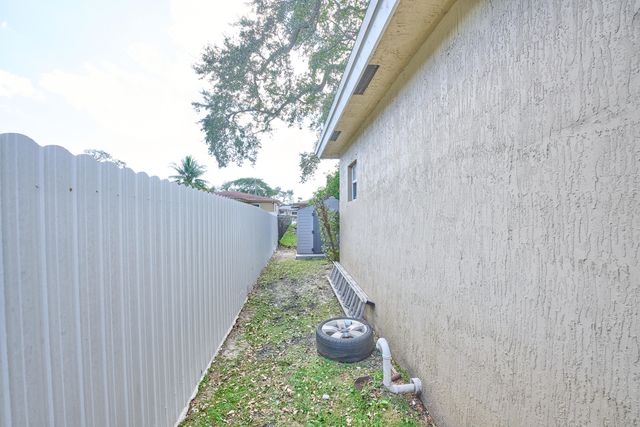 3298 NW 49th Street, Miami, FL 33142