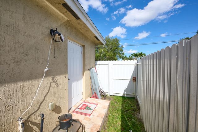 3298 NW 49th Street, Miami, FL 33142