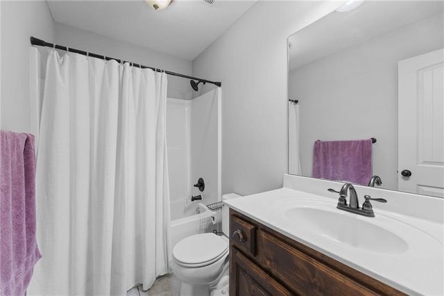 15416 Juniper Lane, Basehor, KS 66007