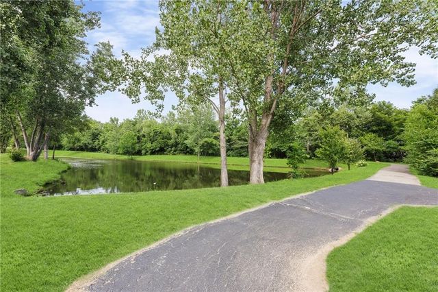 15416 Juniper Lane, Basehor, KS 66007