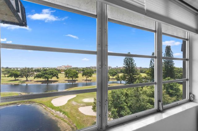 3150 W Rolling Hills Circle 704, Davie, FL 33328