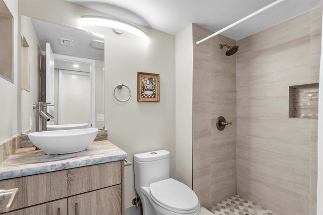 3150 W Rolling Hills Circle 704, Davie, FL 33328