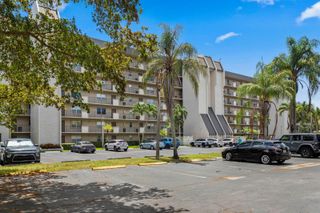 3150 W Rolling Hills Circle 704, Davie, FL 33328