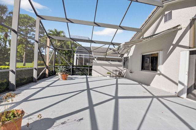 7876 Glen Garry Lane, Delray Beach, FL 33446