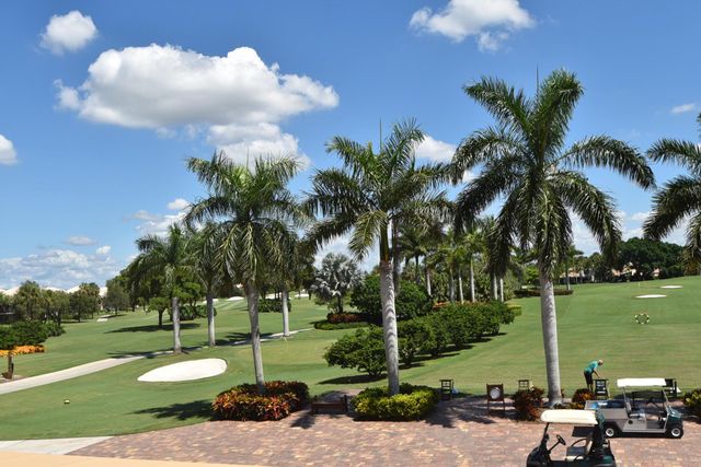 7876 Glen Garry Lane, Delray Beach, FL 33446