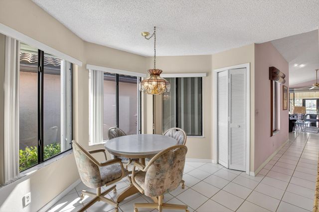 7876 Glen Garry Lane, Delray Beach, FL 33446