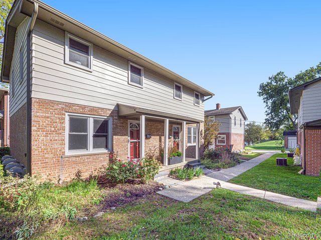 421 S 7TH Street 2, Ann Arbor, MI 48103