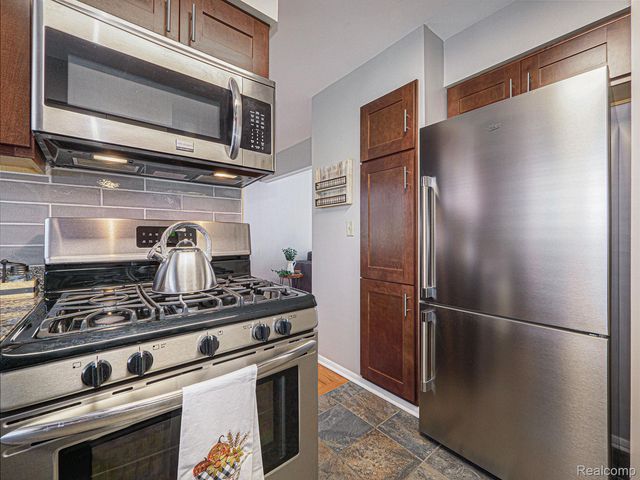 421 S 7TH Street 2, Ann Arbor, MI 48103