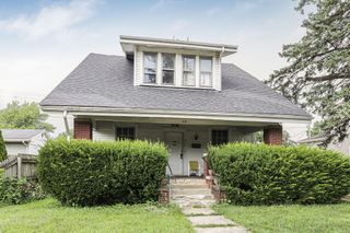 216 S Main Street, London, OH 43140