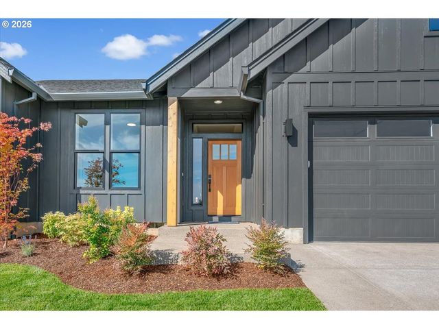 851 W Washington St, Carlton, OR 97111