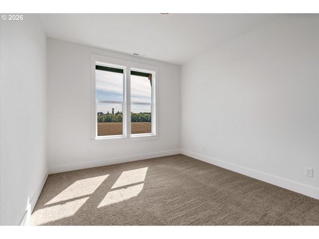 851 W Washington St, Carlton, OR 97111