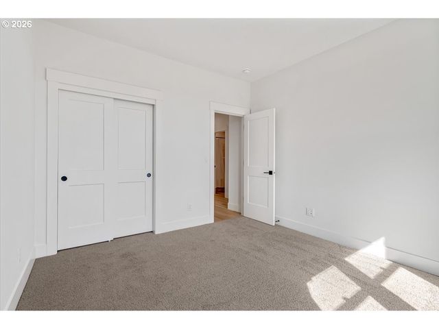 851 W Washington St, Carlton, OR 97111