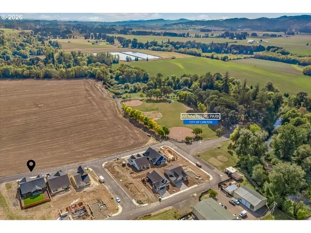 851 W Washington St, Carlton, OR 97111