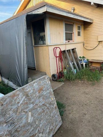 3393 Eucalyptus Avenue, Riverside, CA 92507