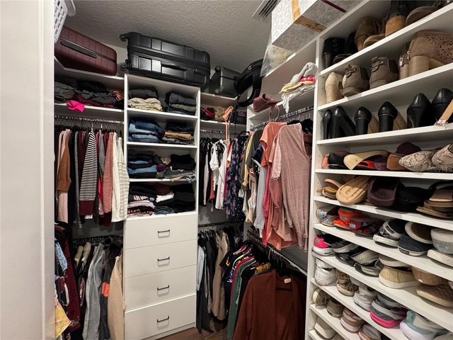 10190 DOLPHIN GULL CIRCLE, Thonotosassa, FL 33592