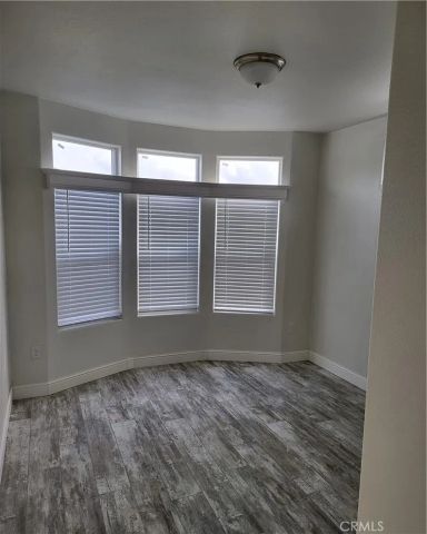 21500 Lassen 122, Chatsworth, CA 91311