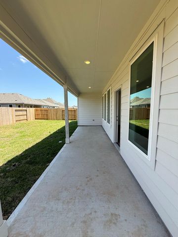 16080 Tallis Drive, Conroe, TX 77303