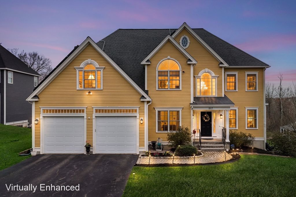 217 Magill Dr, Grafton, MA 01519