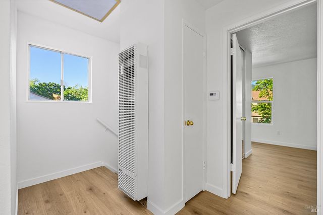 319 Algiers Ct, Santa Rosa, CA 95409