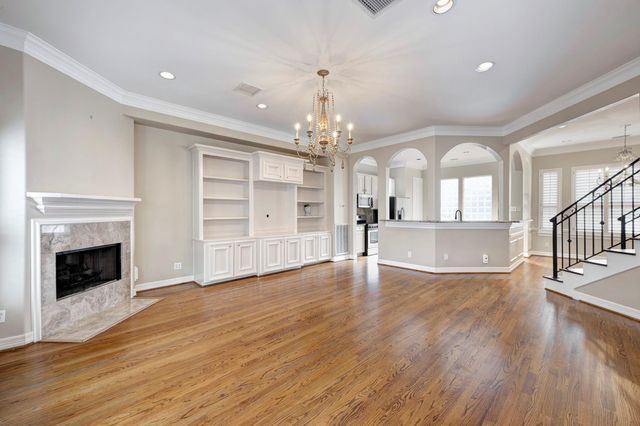 3318 W Dallas Street, Houston, TX 77019