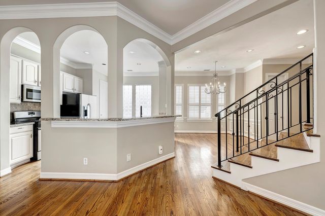 3318 W Dallas Street, Houston, TX 77019