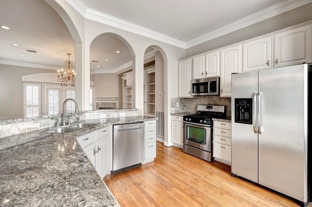 3318 W Dallas Street, Houston, TX 77019