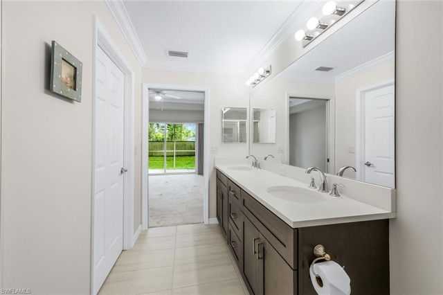 1137 Winding Pines CIR 106, Cape Coral, FL 33909