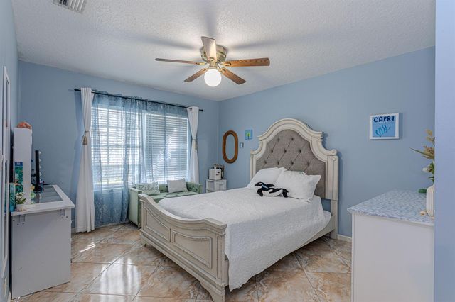 8895 Palomino Drive, Lake Worth, FL 33467