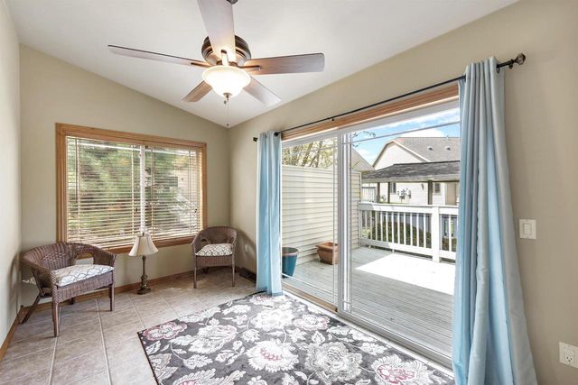 1241 PRAIRIE FALCON TRAIL, Green Bay, WI 54313