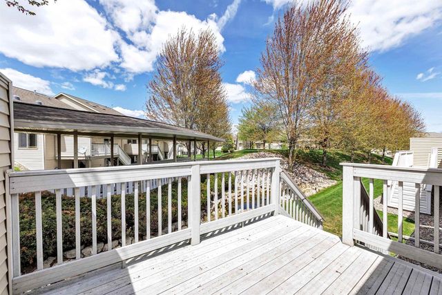 1241 PRAIRIE FALCON TRAIL, Green Bay, WI 54313