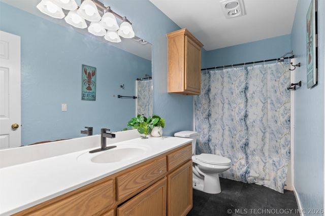 12712 E 89th Street, Owasso, OK 74055