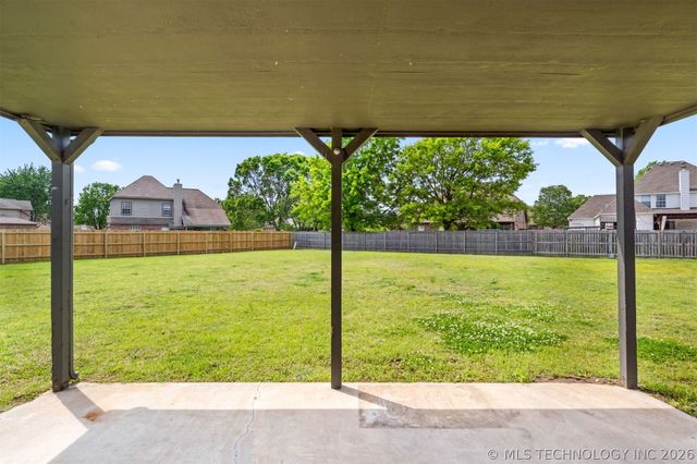 12712 E 89th Street, Owasso, OK 74055