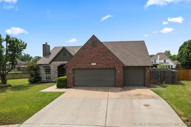 12712 E 89th Street, Owasso, OK 74055
