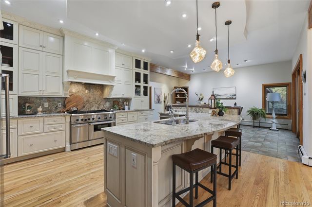 580 Sunny Glen Court, Woodland Park, CO 80863