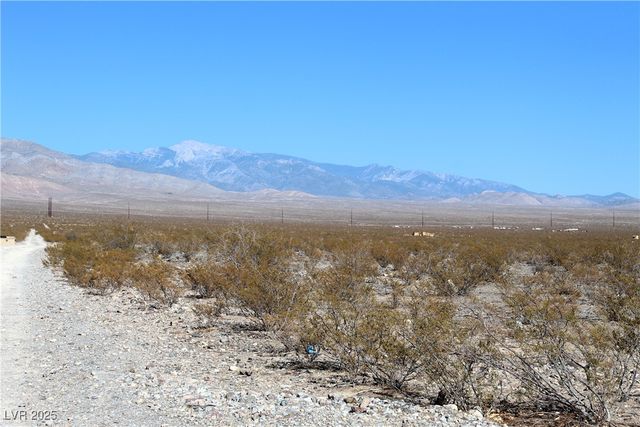 5381 North Blackrock Avenue, Pahrump, NV 89060