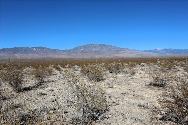 5381 North Blackrock Avenue, Pahrump, NV 89060