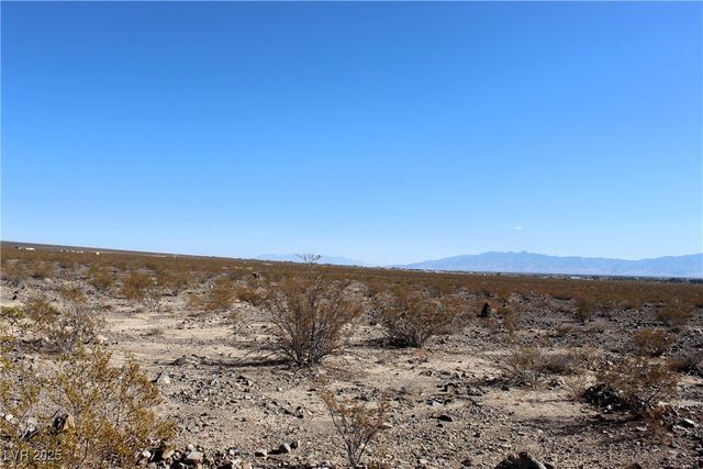 5381 North Blackrock Avenue, Pahrump, NV 89060