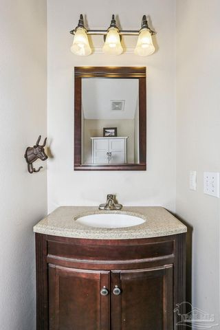 7222 Majestic Blvd, Navarre, FL 32566