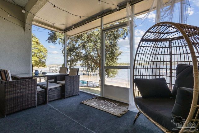 7222 Majestic Blvd, Navarre, FL 32566