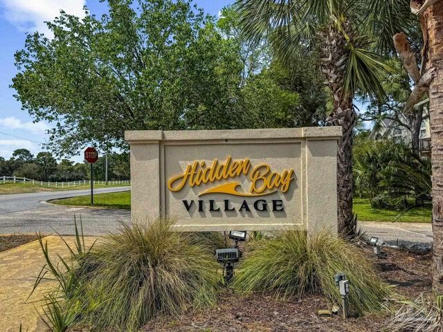 7222 Majestic Blvd, Navarre, FL 32566